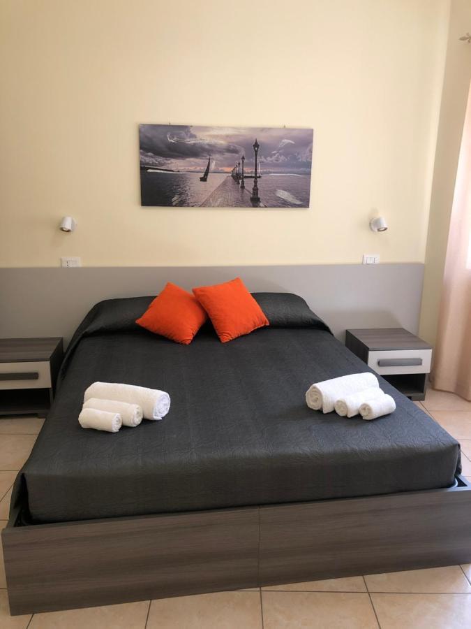 Residenza De Luca B&B Тропеа Екстериор снимка