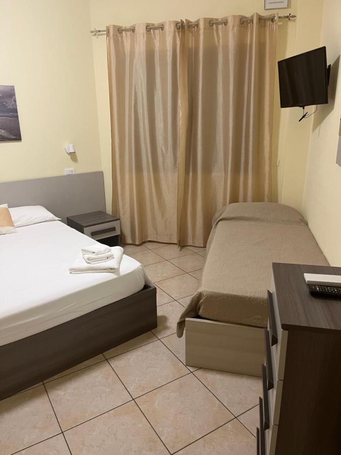 Residenza De Luca B&B Тропеа Екстериор снимка