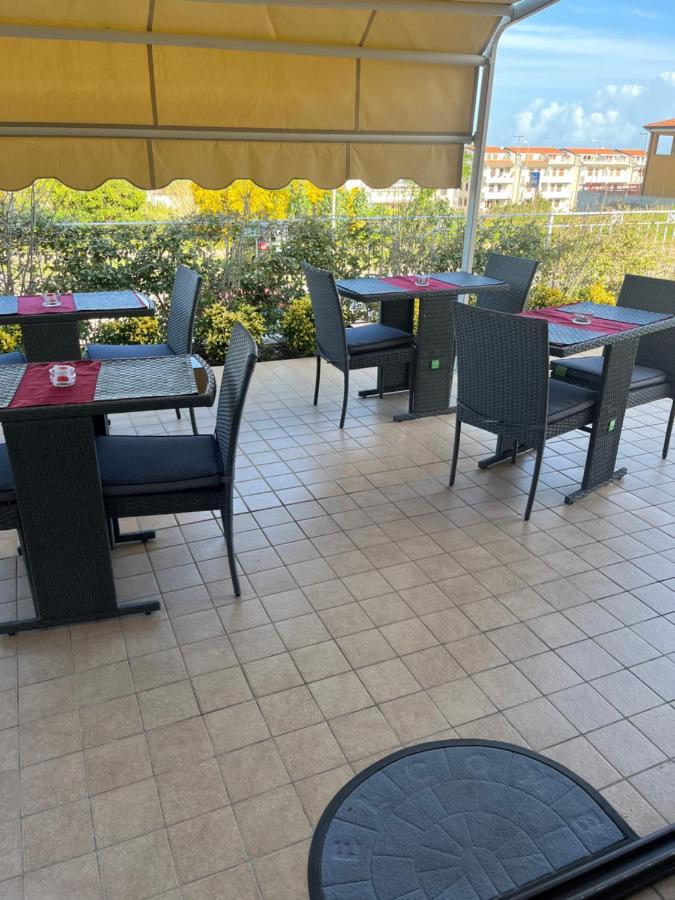Residenza De Luca B&B Тропеа Екстериор снимка