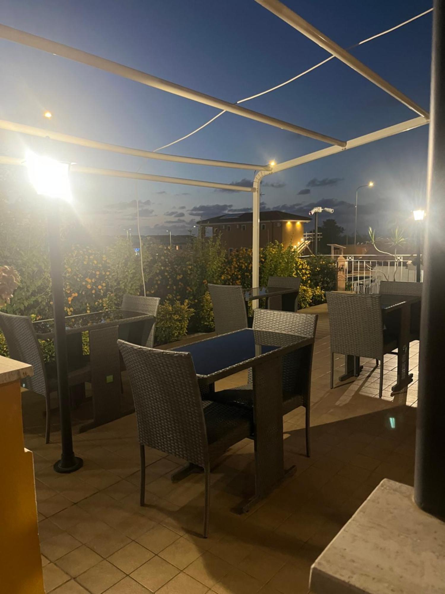 Residenza De Luca B&B Тропеа Екстериор снимка
